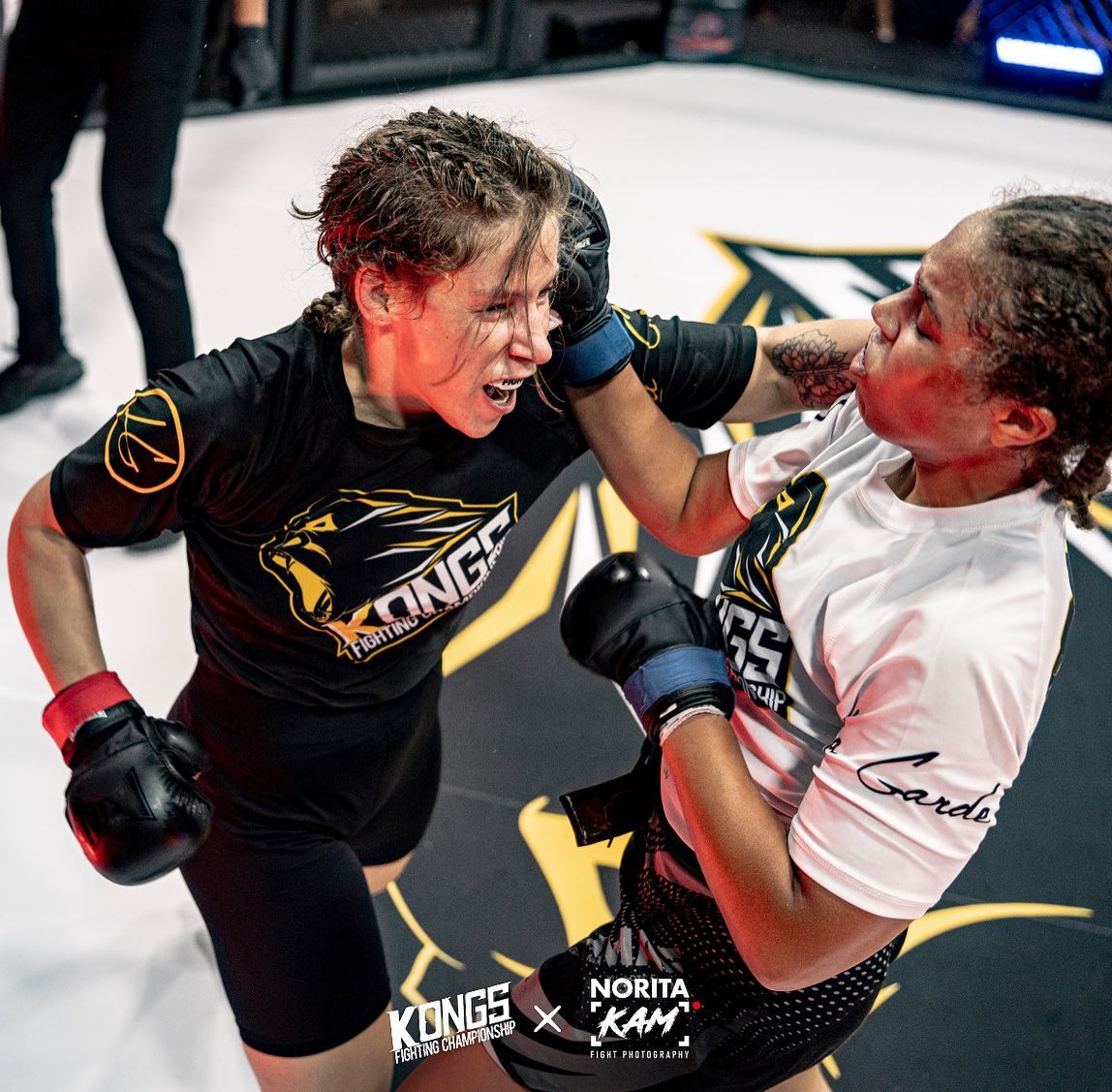 Combat au Kongs Fighting Championship