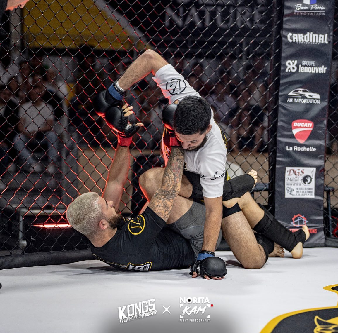 Combat au Kongs Fighting Championship